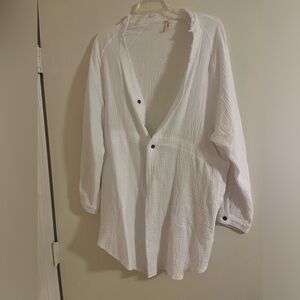 Amazon swimsuit cover up.  Size medium.  Has pockets.  Never worn